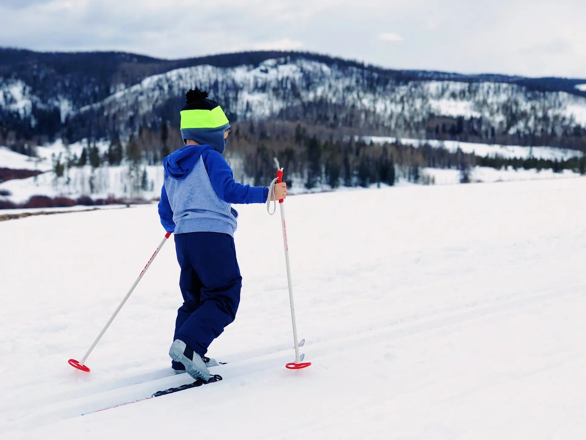 12 Tips for Getting Your Kids into Skiing and Snowboarding
