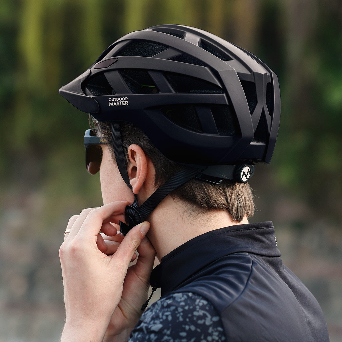 GEM BIKE HELMET WITH MIPS SYSTEM